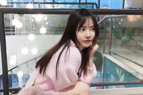 娱乐吃瓜酱露脸视频,揭秘网红幕后真容